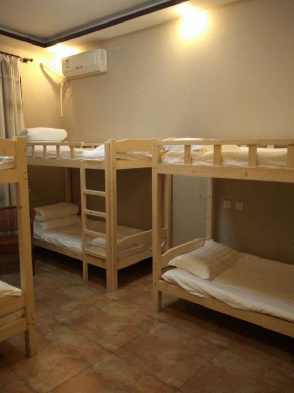 Huashan International Youth Hostel Huayin Room photo